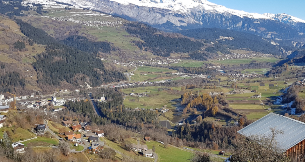 Geführte Wanderung - Auf den Spuren des Flimser Bergsturzes in Lumnezia (gdl_855172996_image) Geführte Wanderung - Auf den Spuren des Flimser Bergsturzes in Lumnezia (gdl_855172996_image)
