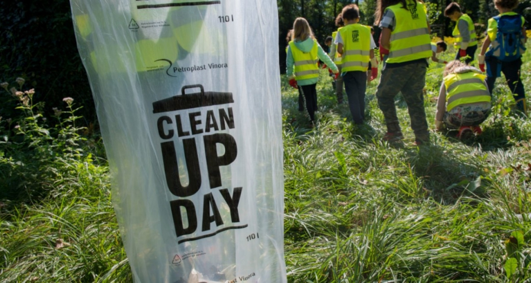 CleanUP-Tag "San Bernardino" (gdl_864850931_image) CleanUP-Tag "San Bernardino" (gdl_864850931_image)
