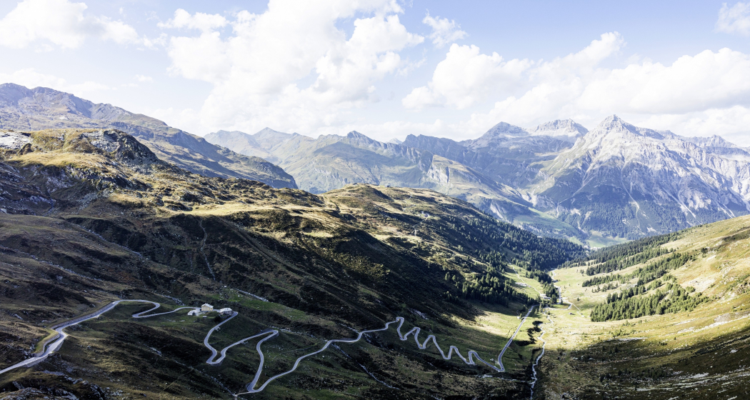 Geführte Wanderung zum Splügenpass "Vom Saumpfad zur Kunststrasse" (gdl_868743353_image) Geführte Wanderung zum Splügenpass "Vom Saumpfad zur Kunststrasse" (gdl_868743353_image)