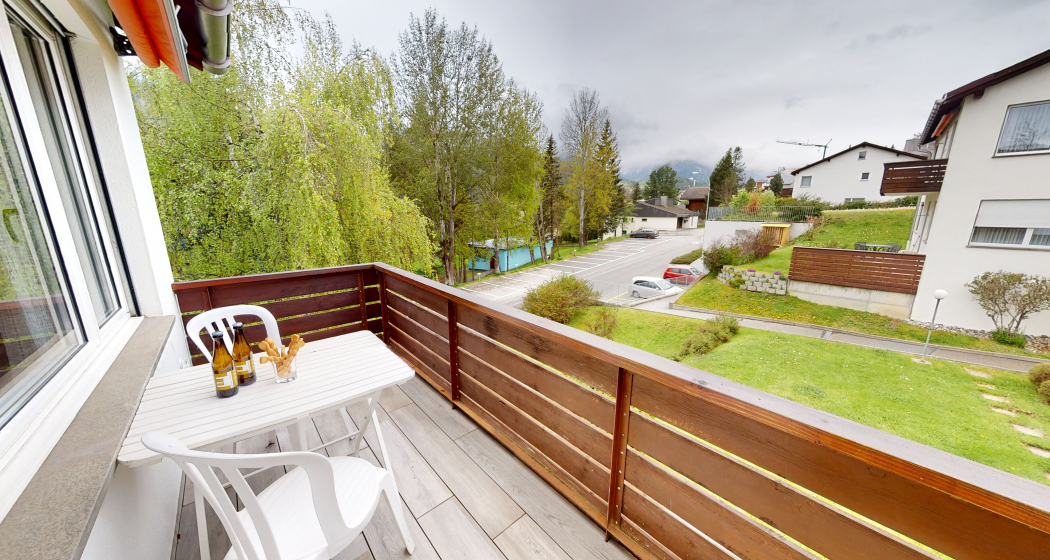 img_y2n-w7v_ifhhd_y2w