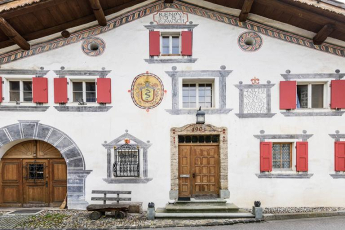The house of J.P. Schmidt. The paintings on the street façade were renewed in 1981 in the style of earlier decorations. The house of J.P. Schmidt. The paintings on the street façade were renewed in 1981 in the style of earlier decorations.