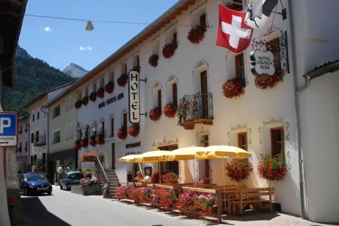 Hotel Crusch Alba (oua_17289949_image) Hotel Crusch Alba (oua_17289949_image)