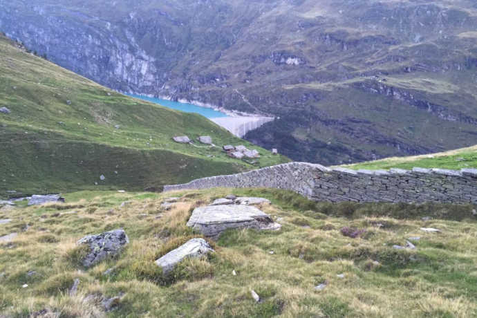 Blick auf Alp Guraletsch; Foto: Remo Tönz Blick auf Alp Guraletsch; Foto: Remo Tönz