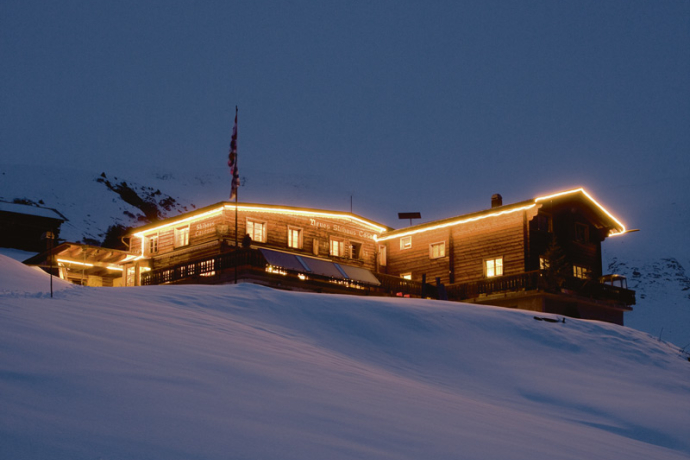 L’auberge de montagne en hiver L’auberge de montagne en hiver