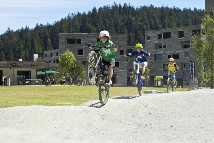 Pumptrack Bergbahnen Laax (oua_23055961_image) Pumptrack Bergbahnen Laax (oua_23055961_image)