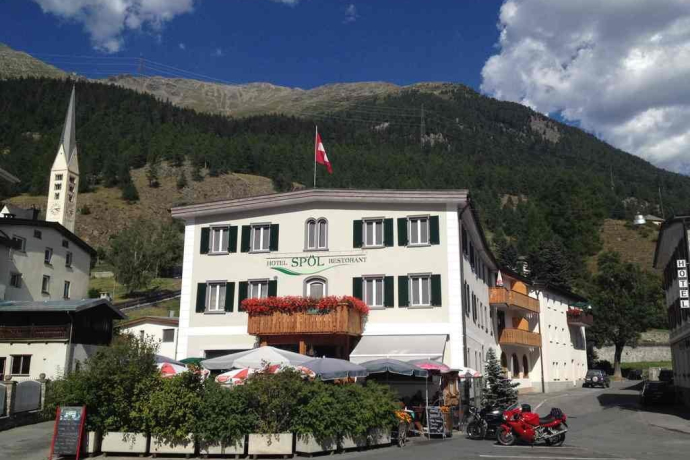 E-Ladestation Hotel Restaurant Spöl - Zernez (oua_32859657_image) E-Ladestation Hotel Restaurant Spöl - Zernez (oua_32859657_image)