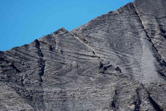 Visible folds on the east side of Piz Segnas Visible folds on the east side of Piz Segnas