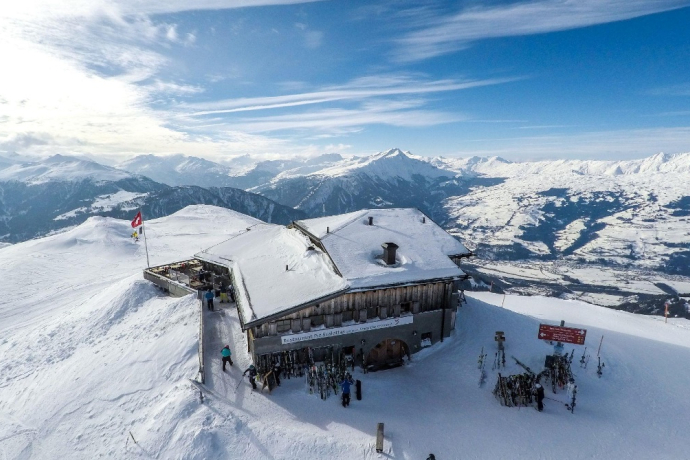 Scalottas aussen Winter