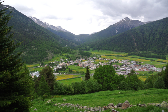 Blick Piz d'Urezza Richtung Zernez und Ofenpass Blick Piz d'Urezza Richtung Zernez und Ofenpass