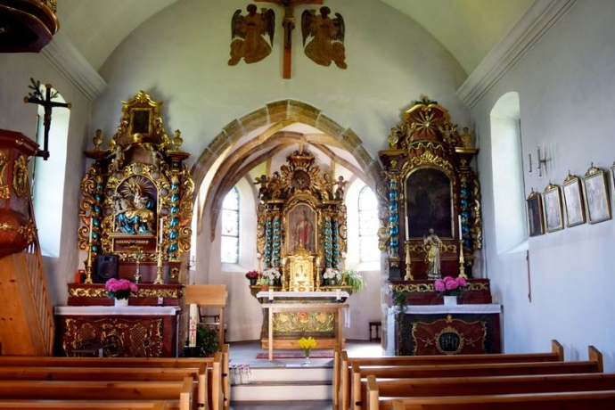 Katholische Filialkirche St. Martin, Obersaxen Katholische Filialkirche St. Martin, Obersaxen
