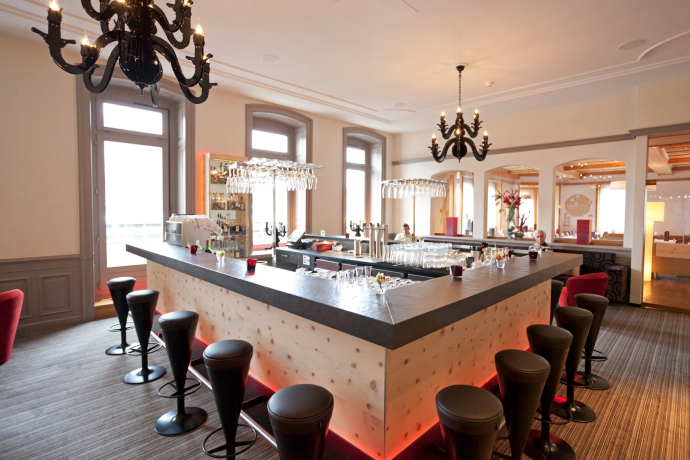 Sport Bar (oua_50265034_image)