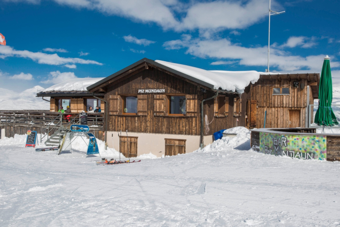 Gipfelhütte Piz Mundaun (oua_50771660_image)