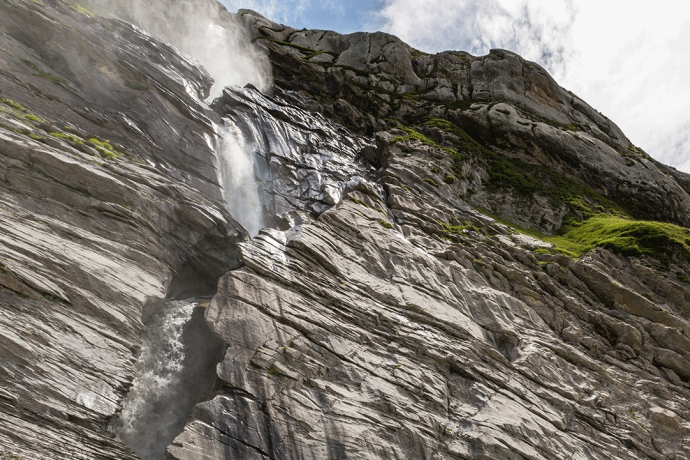 Adventures Flims - Wasser gestaltet die Landschaft (oua_58674662_image) Adventures Flims - Wasser gestaltet die Landschaft (oua_58674662_image)