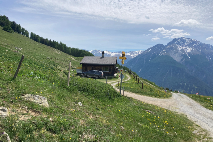 Alp Telf (oua_59852197_image) Alp Telf (oua_59852197_image)