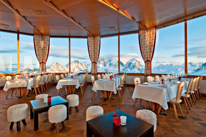 Panoramarestaurant Corvatsch (oua_600608488_image) Panoramarestaurant Corvatsch (oua_600608488_image)