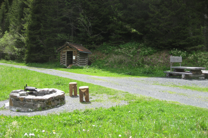 Grillstation Feuerstelle Brünst Seeli Grillstation Feuerstelle Brünst Seeli