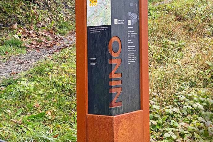 Infosäule Peiden Bogn: design by judith brennwald Infosäule Peiden Bogn: design by judith brennwald