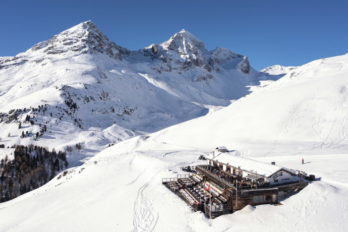 Paradiso Mountain Club & Restaurant (oua_605631883_image) Paradiso Mountain Club & Restaurant (oua_605631883_image)