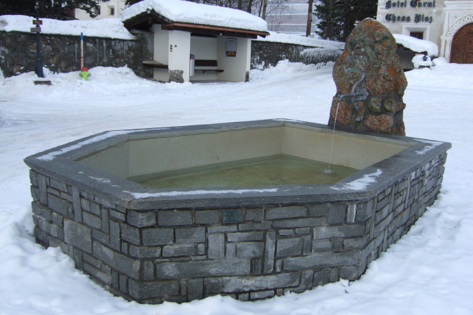 Fontaine de Colani (oua_605632576_image)