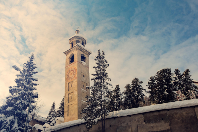 Torre pendente (oua_605632812_image)