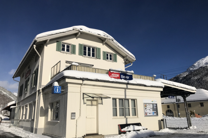 Bahnhof Bever (oua_605632982_image) Bahnhof Bever (oua_605632982_image)