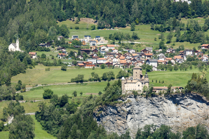 Tomils (oua_611519709_image) Tomils (oua_611519709_image)