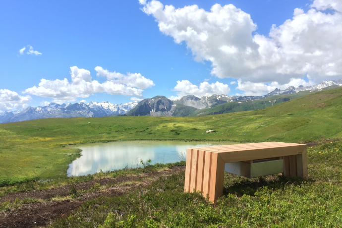 Beobachtungsbank Libi (oua_612644233_image) Beobachtungsbank Libi (oua_612644233_image)