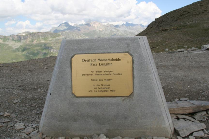 The watershed on the Lunghin Pass. The watershed on the Lunghin Pass.