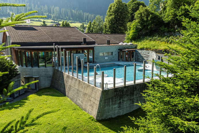 Das Aussenbecken vom Mineralbad Andeer Das Aussenbecken vom Mineralbad Andeer