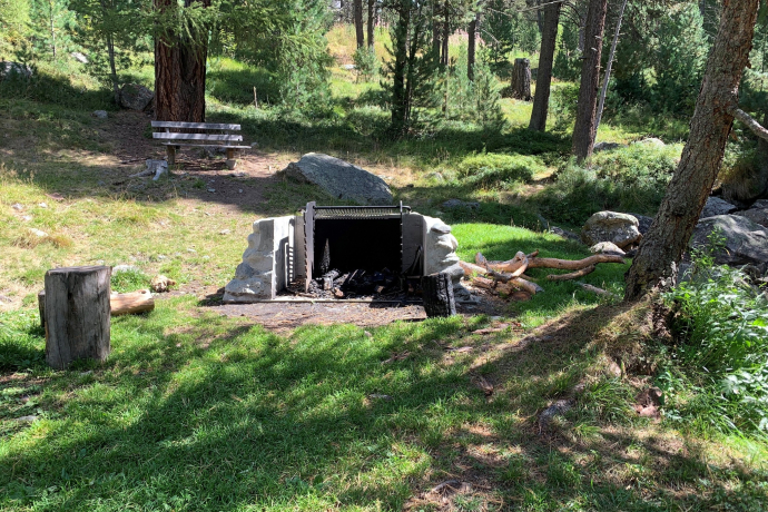 Aire de grillade Ovelin da la Spusa (oua_620280504_image)