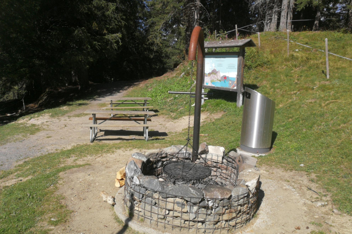 Pozzo del fuoco sotto Valos Pozzo del fuoco sotto Valos