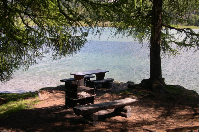 Barbecue all’aperto sulla penisola Chastè (oua_63104713_image)