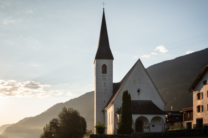 Das Foto zeigt die Kirche S. Giachen in Zignau