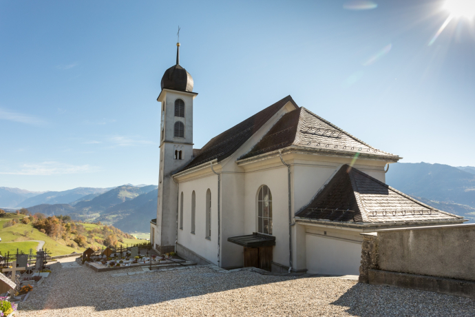 Katholische Pfarrkirche St. Georg in Ruschein