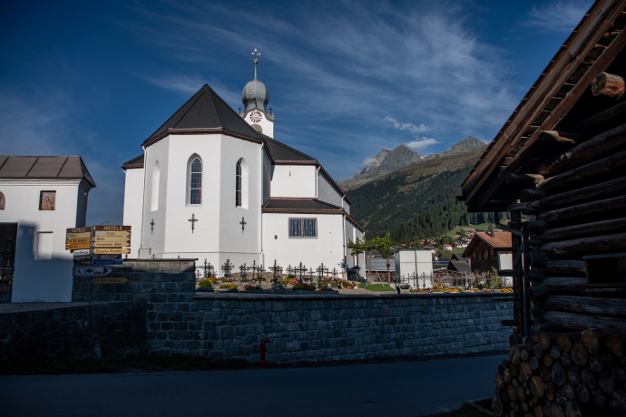Katholische Pfarrkirche Maria Himmelfahrt, Brigels (oua_75793383_image) Katholische Pfarrkirche Maria Himmelfahrt, Brigels (oua_75793383_image)