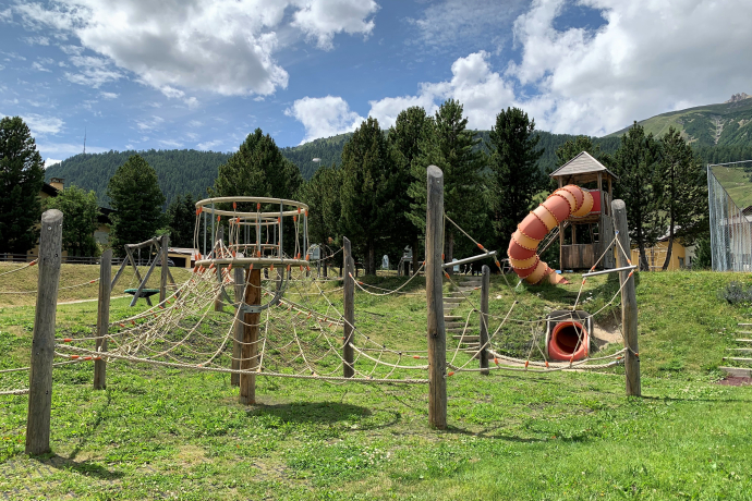 Playground La Perla/Punt Schlattain (oua_82358148_image)