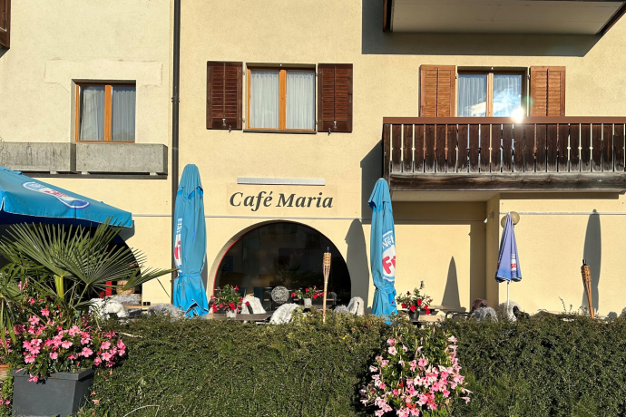 Café Maria (oua_92765769_image) Café Maria (oua_92765769_image)